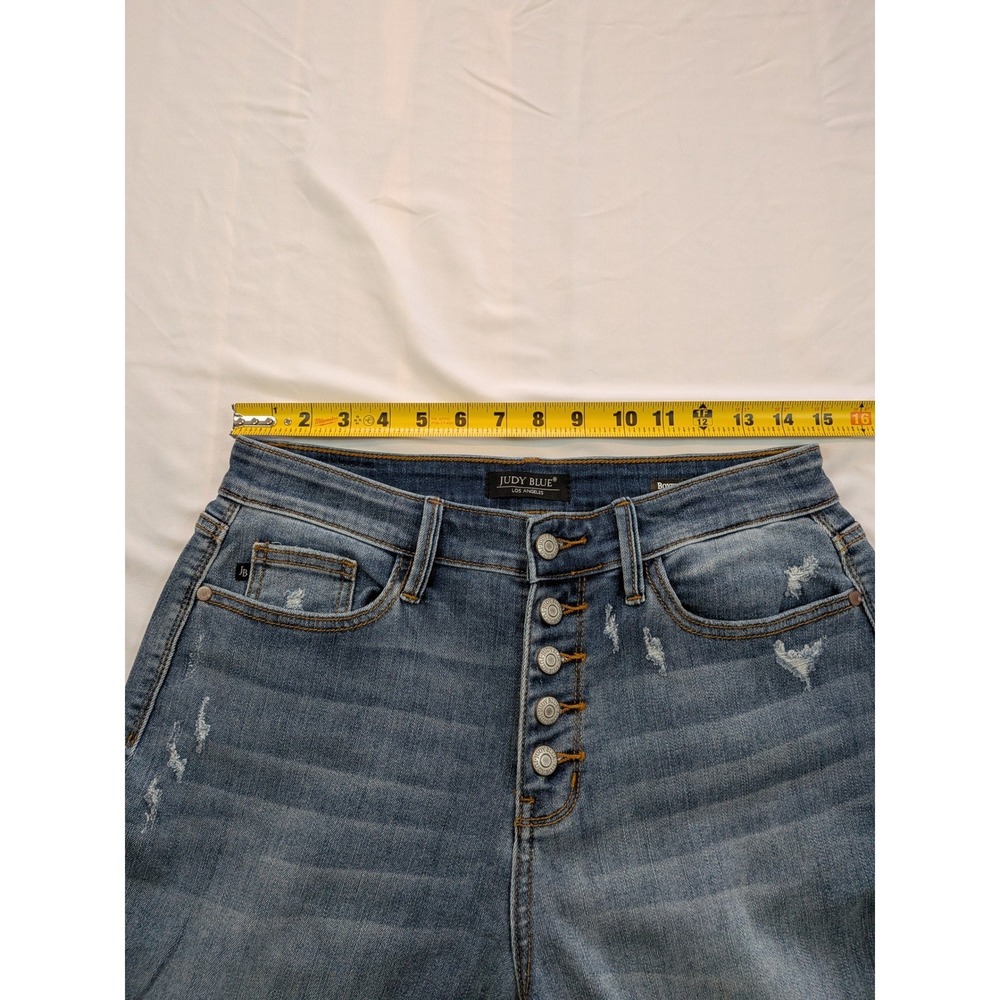 Judy Blue Distressed Boyfriend Fit Jeans Medium Wash Button Fly Size 7/28 - Picture 9 of 14